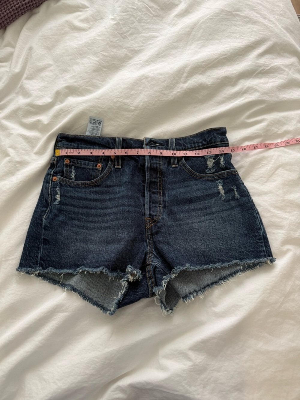 Levi’s 501 Dark Wash Denim Cutoff Shorts - Women size 28